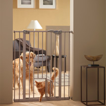 Перегородка для собачек Savic Dog Barrier, дверь, 107х75-84 см